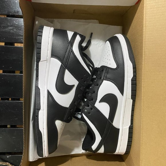 Women's Nike black and white panda dunk - Picture 5 of 5